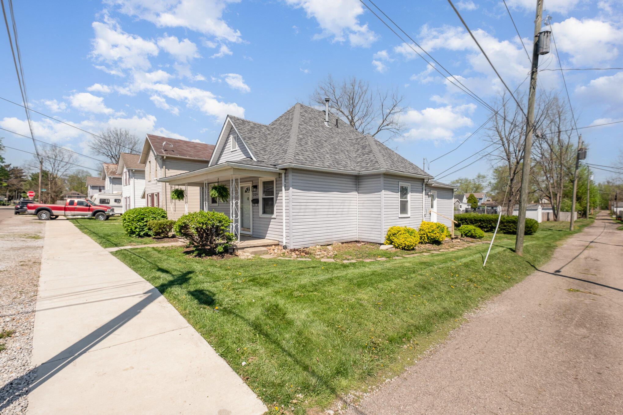 225 Selby Street, Newark, Ohio image 4