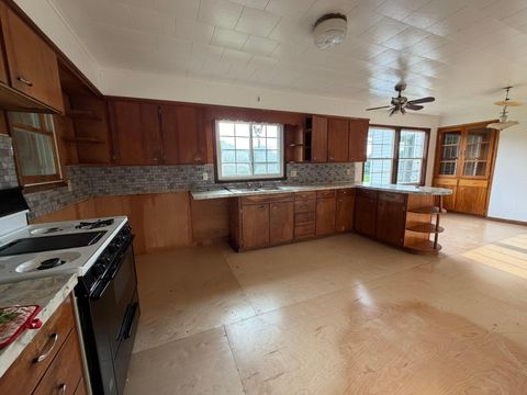 Tiny photo for 10050 Pipesville Road, Gambier, OH 43022 (MLS # 226027361)