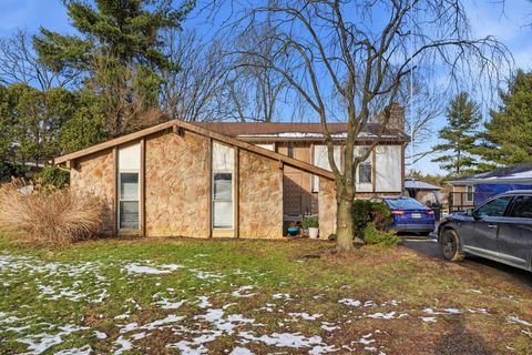 Photo of 3292 Betty Court, Columbus, OH 43231 (MLS # 225045923)