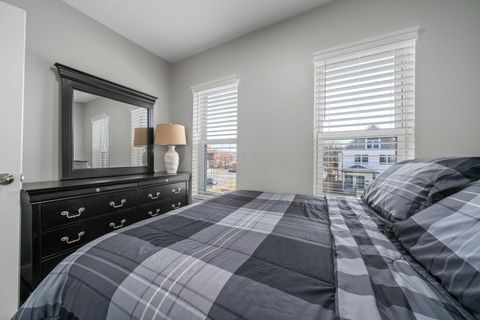 Tiny photo for 423 Saint Clair Avenue, Columbus, OH 43203 (MLS # 226001692)