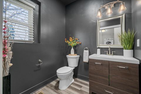 Tiny photo for 423 Saint Clair Avenue, Columbus, OH 43203 (MLS # 226001692)