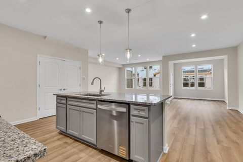 Tiny photo for 3377 Abberley Drive LOT 902 #LOT 902, New Albany, OH 43054 (MLS # 225027019)