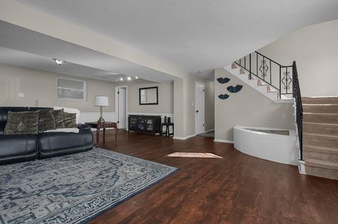 Tiny photo for 1452 Ironwood Drive, Columbus, OH 43229 (MLS # 226005812)