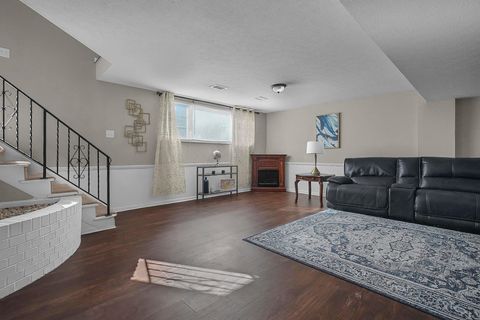 Tiny photo for 1452 Ironwood Drive, Columbus, OH 43229 (MLS # 226005812)