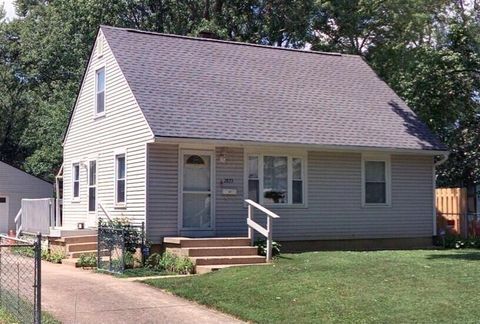 Photo of 2873 Ontario Street, Columbus, OH 43224 (MLS # 226009427)