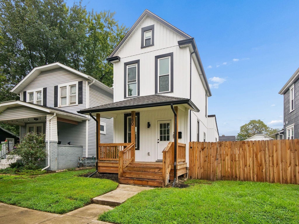 Photo of 180 E Morrill Avenue, Columbus, OH 43207 (MLS # 226035995)