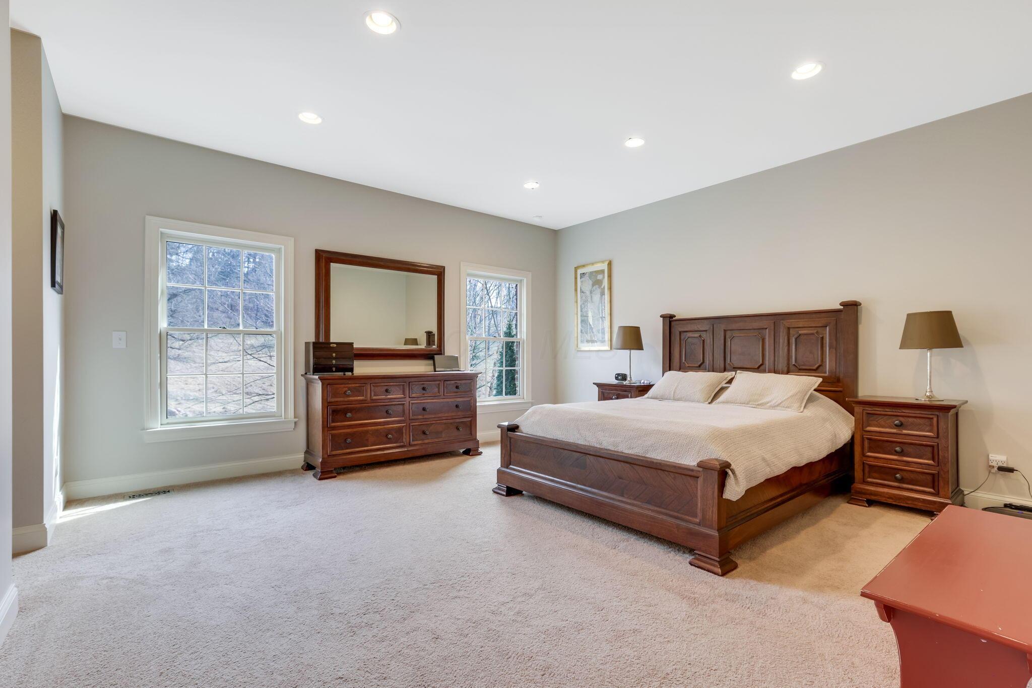 401 Glyn Tawel Drive, Granville, Ohio image 32