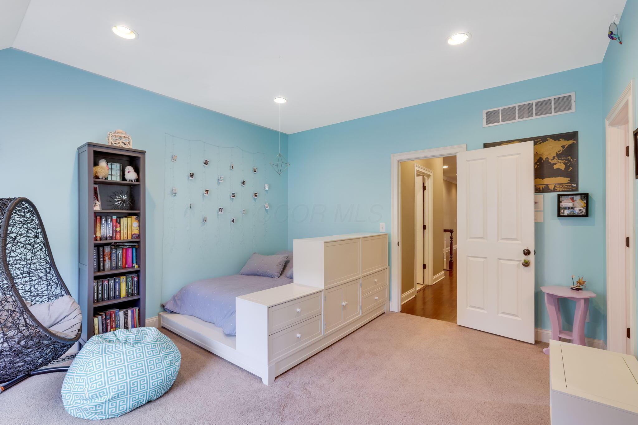 401 Glyn Tawel Drive, Granville, Ohio image 38