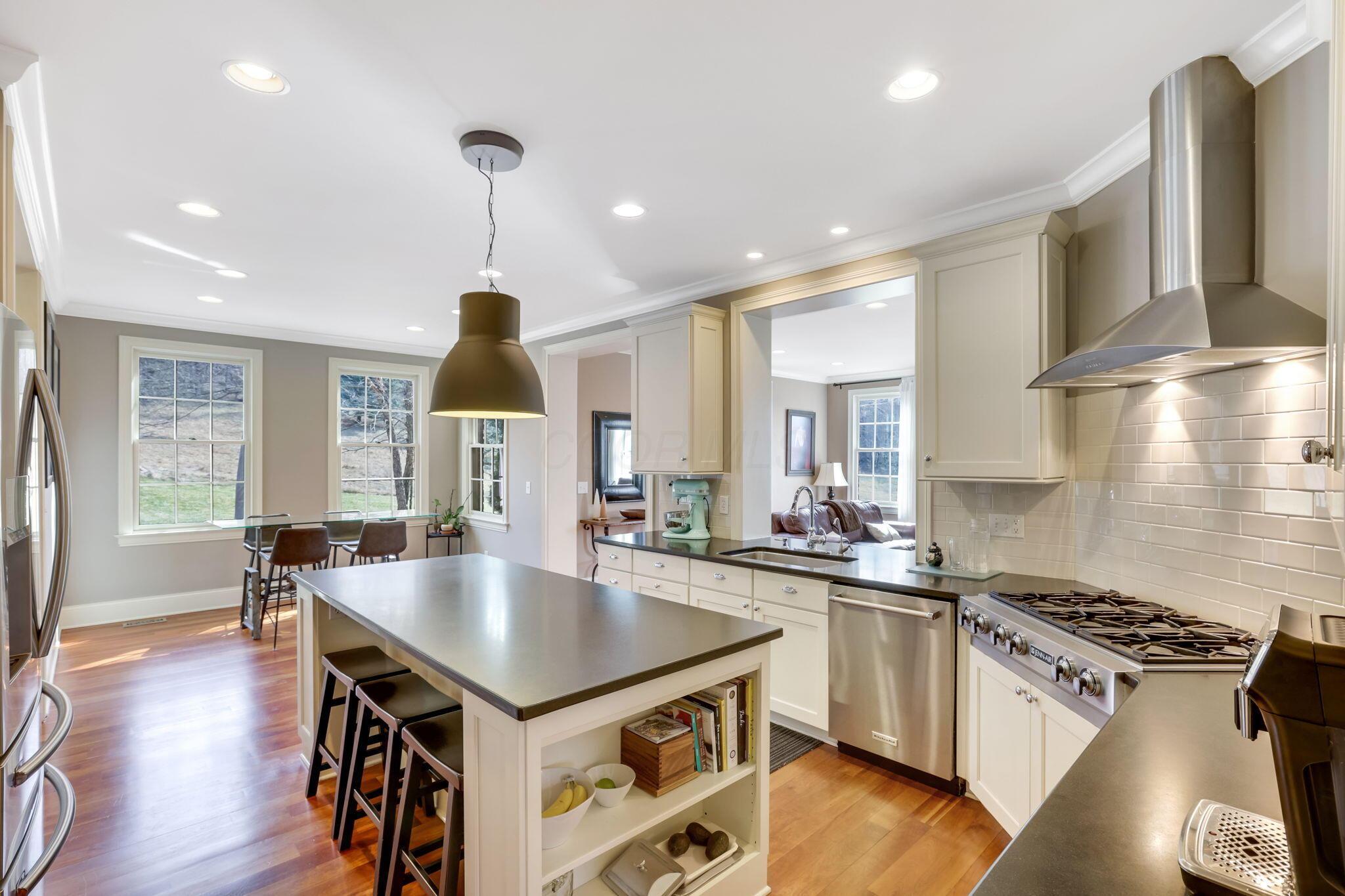401 Glyn Tawel Drive, Granville, Ohio image 18