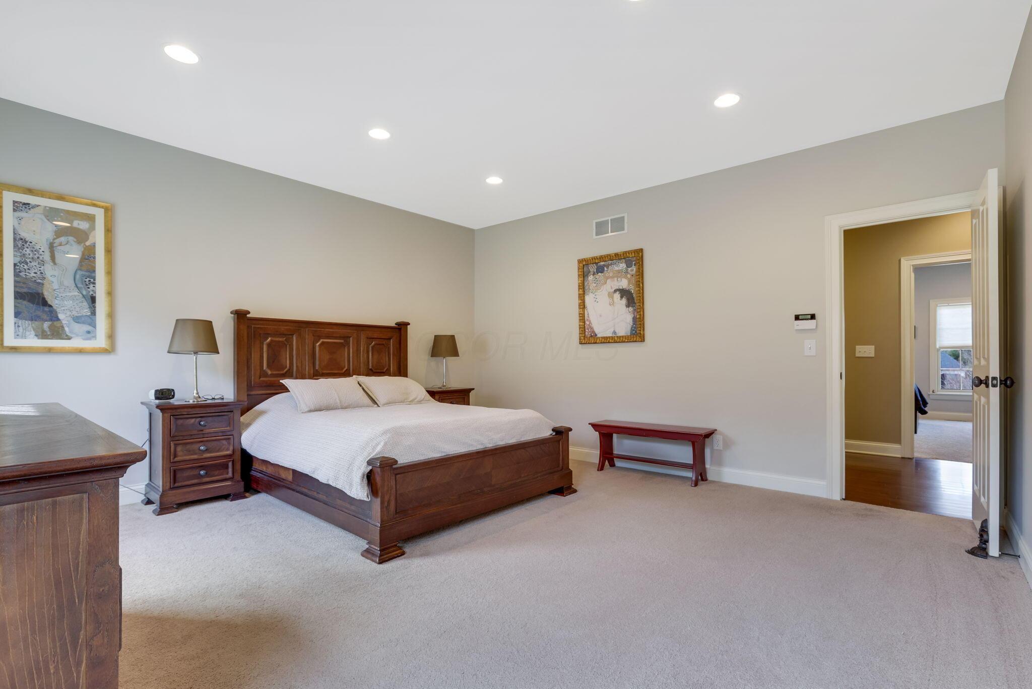 401 Glyn Tawel Drive, Granville, Ohio image 33