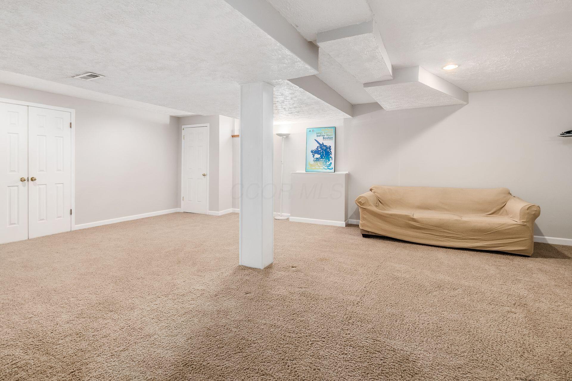 5551 Ainsley Drive, Westerville, Ohio image 35