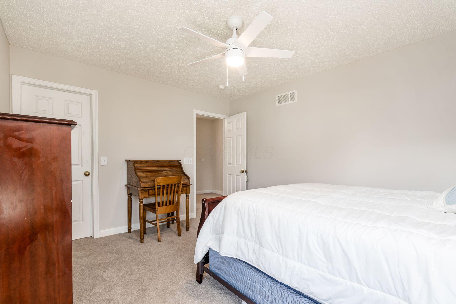 5551 Ainsley Drive, Westerville, Ohio image 28
