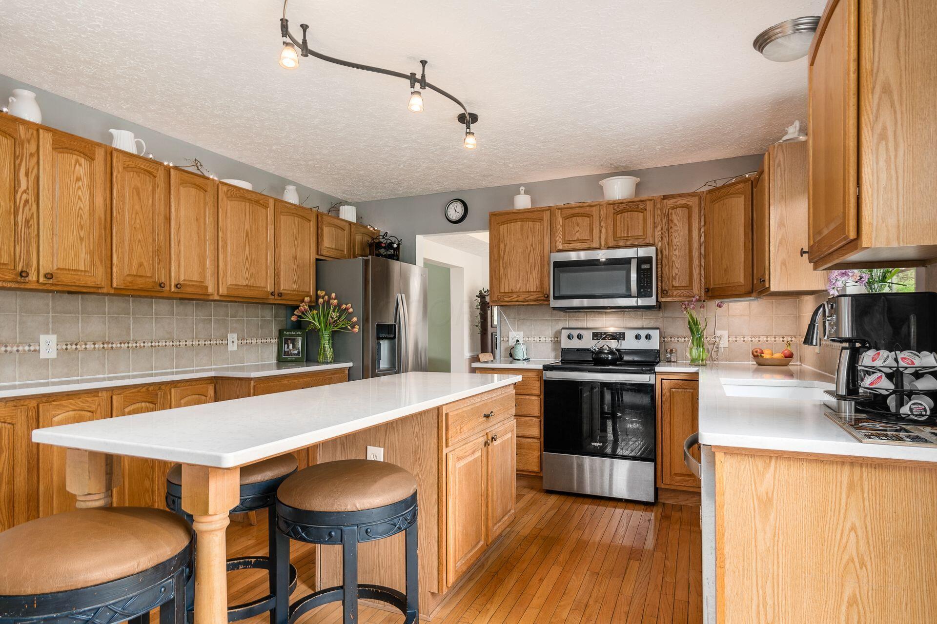 5551 Ainsley Drive, Westerville, Ohio image 11