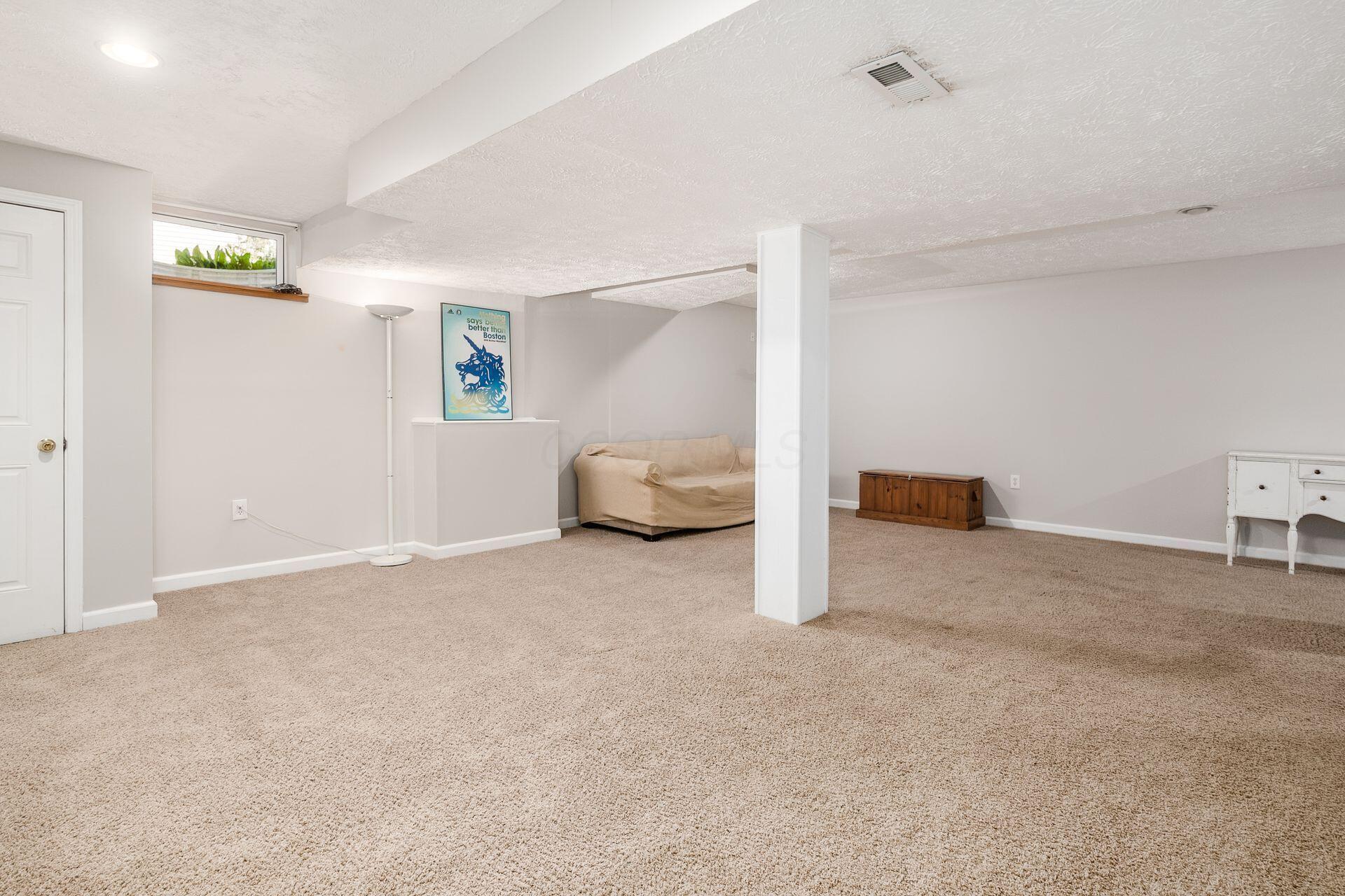5551 Ainsley Drive, Westerville, Ohio image 36
