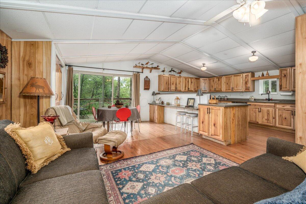 314 Chinook Lane, Sugar Grove, Ohio image 10