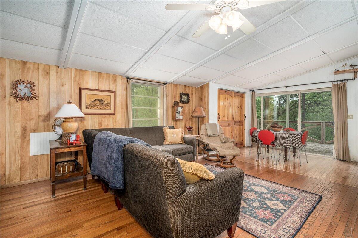 314 Chinook Lane, Sugar Grove, Ohio image 9