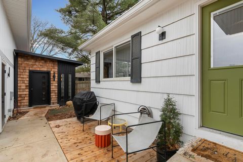 Tiny photo for 4385 Hayden Falls Drive, Columbus, OH 43221 (MLS # 226000685)