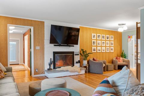 Tiny photo for 4385 Hayden Falls Drive, Columbus, OH 43221 (MLS # 226000685)