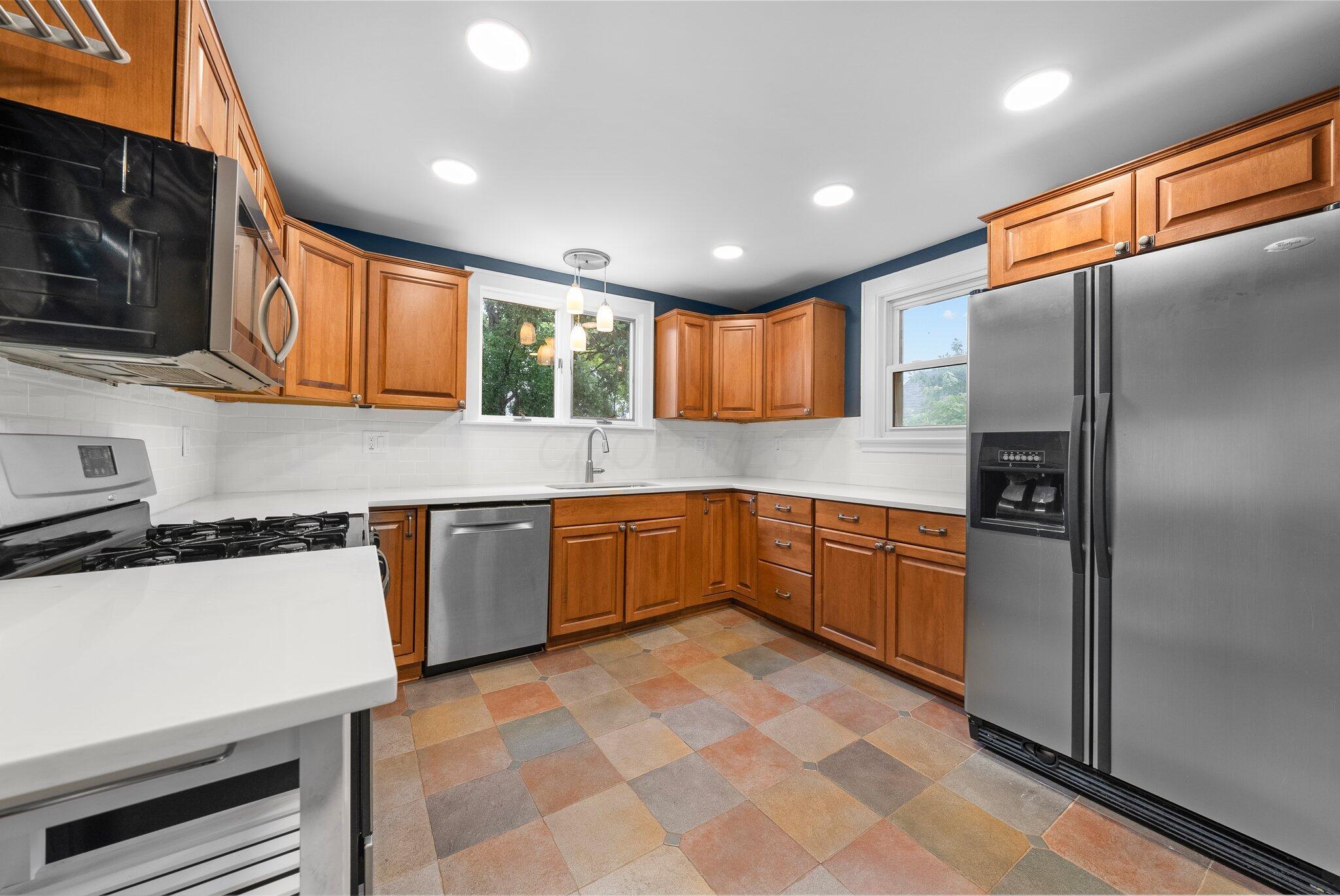 1056 W 2nd Avenue, Columbus, Ohio image 12