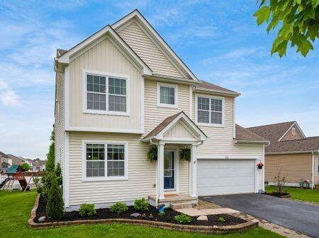 592 Summer Tree Loop, Marysville, Ohio image 2