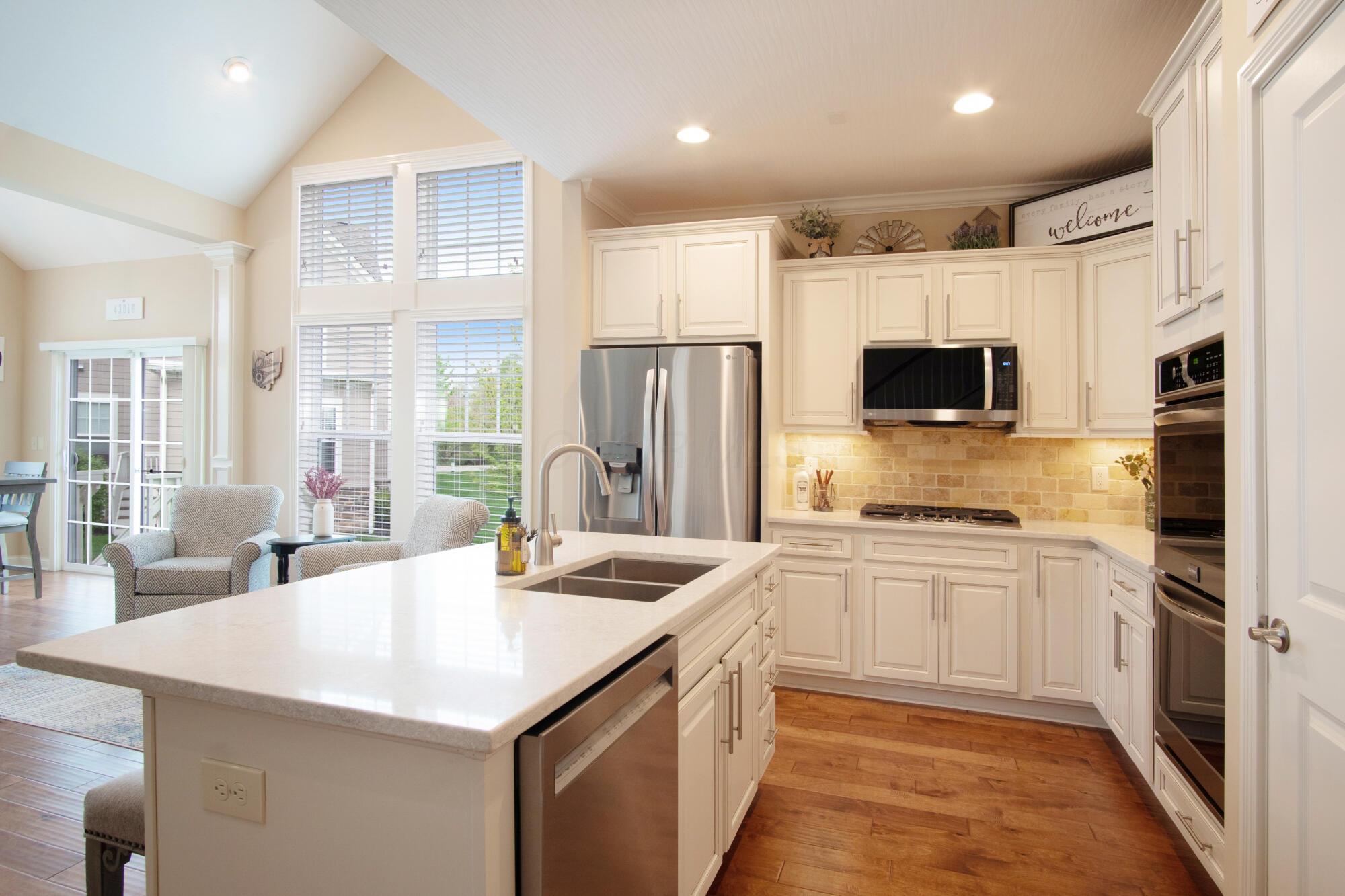 6724 Winemack Loop, Dublin, Ohio image 12