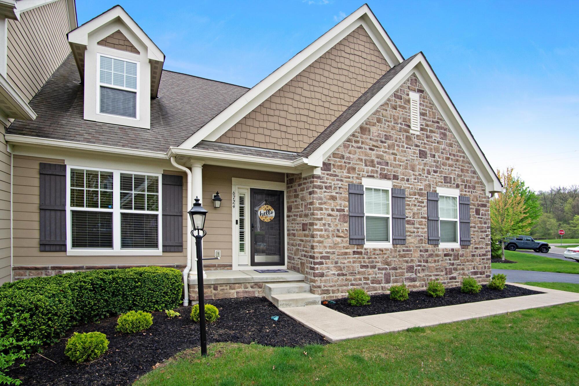 6724 Winemack Loop, Dublin, Ohio image 1