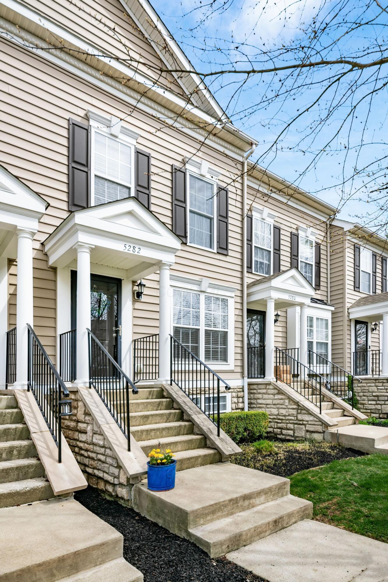 5282 Cross River Falls Boulevard, Dublin, Ohio image 2