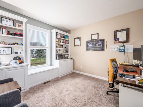 Tiny photo for 687 Stallion Way, Marysville, OH 43040 (MLS # 226002969)