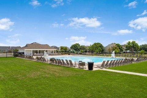 Tiny photo for 687 Stallion Way, Marysville, OH 43040 (MLS # 226002969)