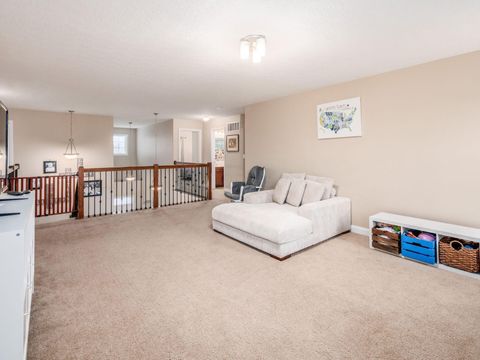 Tiny photo for 687 Stallion Way, Marysville, OH 43040 (MLS # 226002969)