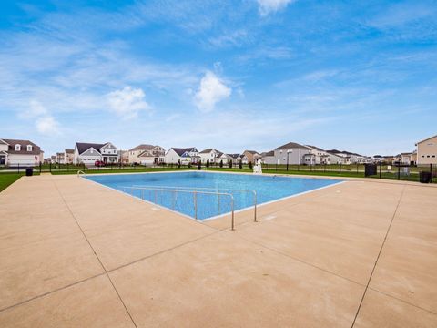 Tiny photo for 687 Stallion Way, Marysville, OH 43040 (MLS # 226002969)