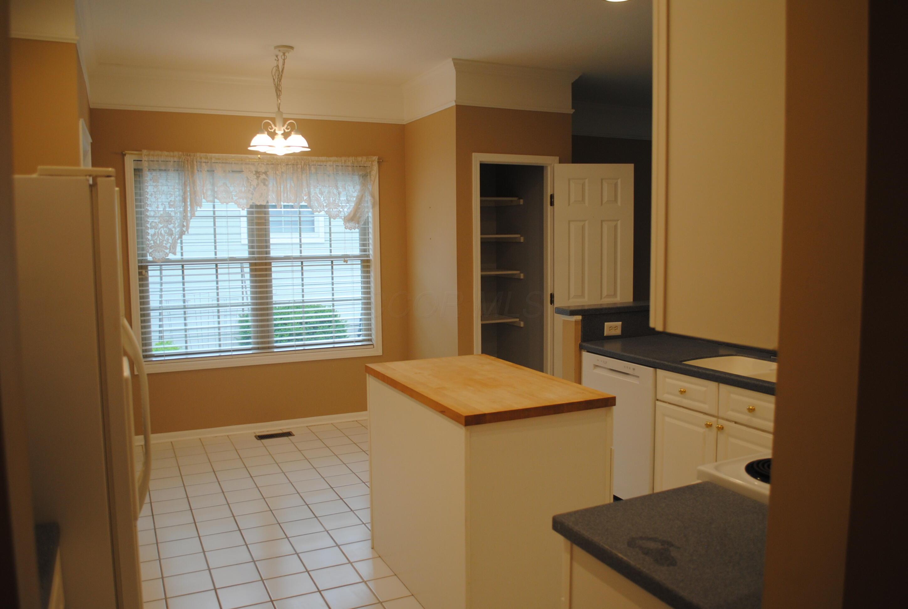 419 Wyndham Park, Westerville, Ohio image 8