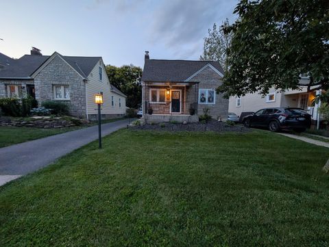 Photo of 454 Crestview Road, Columbus, OH 43202 (MLS # 226021625)