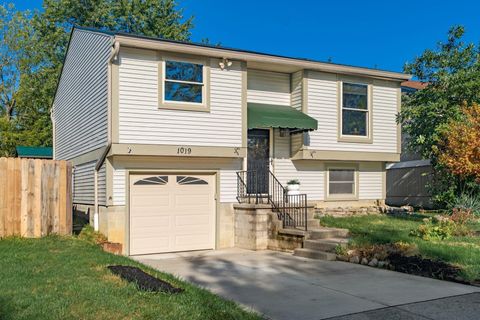 Photo of 1019 Swanton Court, Westerville, OH 43081 (MLS # 225038683)