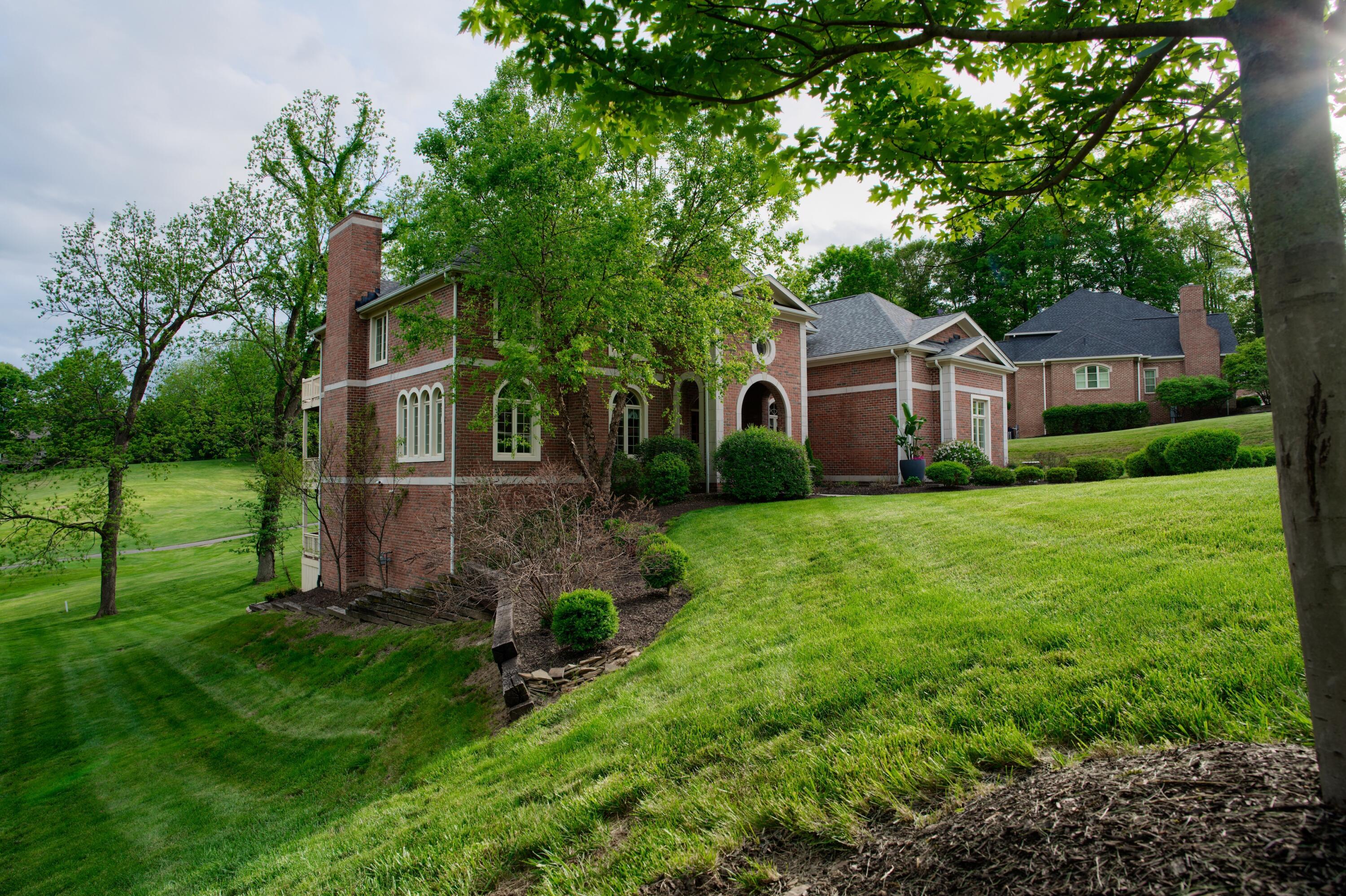 307 Bryn Du Drive, Granville, Ohio image 2