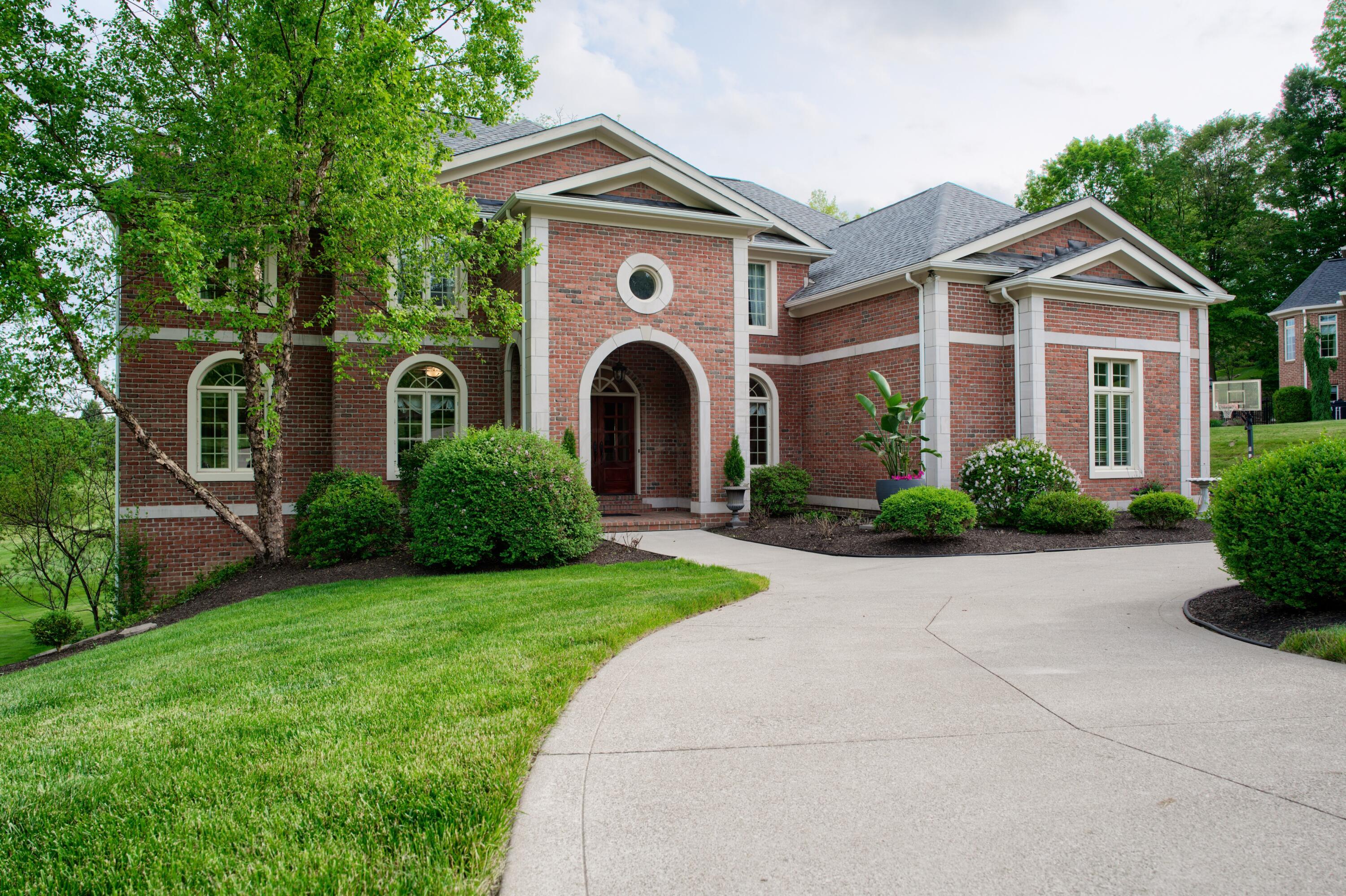 307 Bryn Du Drive, Granville, Ohio image 1