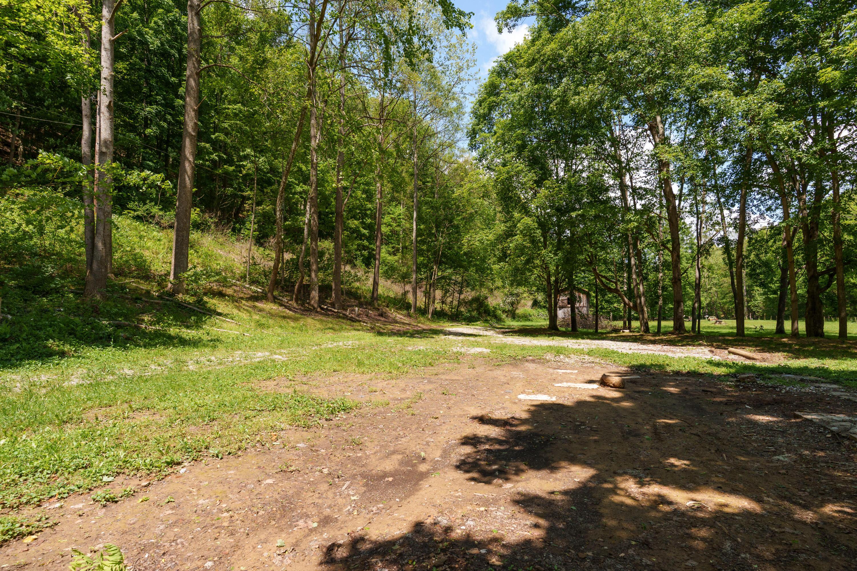 32905 Graves Road, Londonderry, Ohio image 11