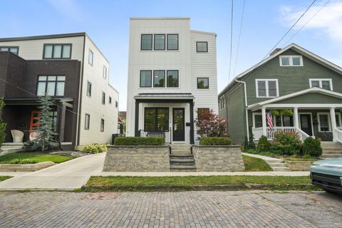 Photo of 1038 N 6th Street, Columbus, OH 43201 (MLS # 225034533) Photo of 1038 N 6th Street, Columbus, OH 43201 (MLS # 225034533)