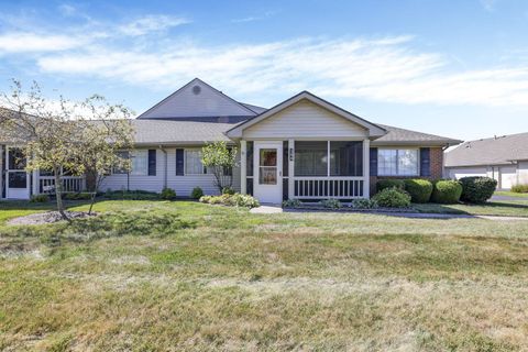 Photo of 344 Virginia Court, Pataskala, OH 43062 (MLS # 225032790)