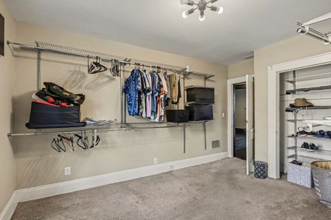 Tiny photo for 1639 E Granville Street, Columbus, OH 43203 (MLS # 226014073)