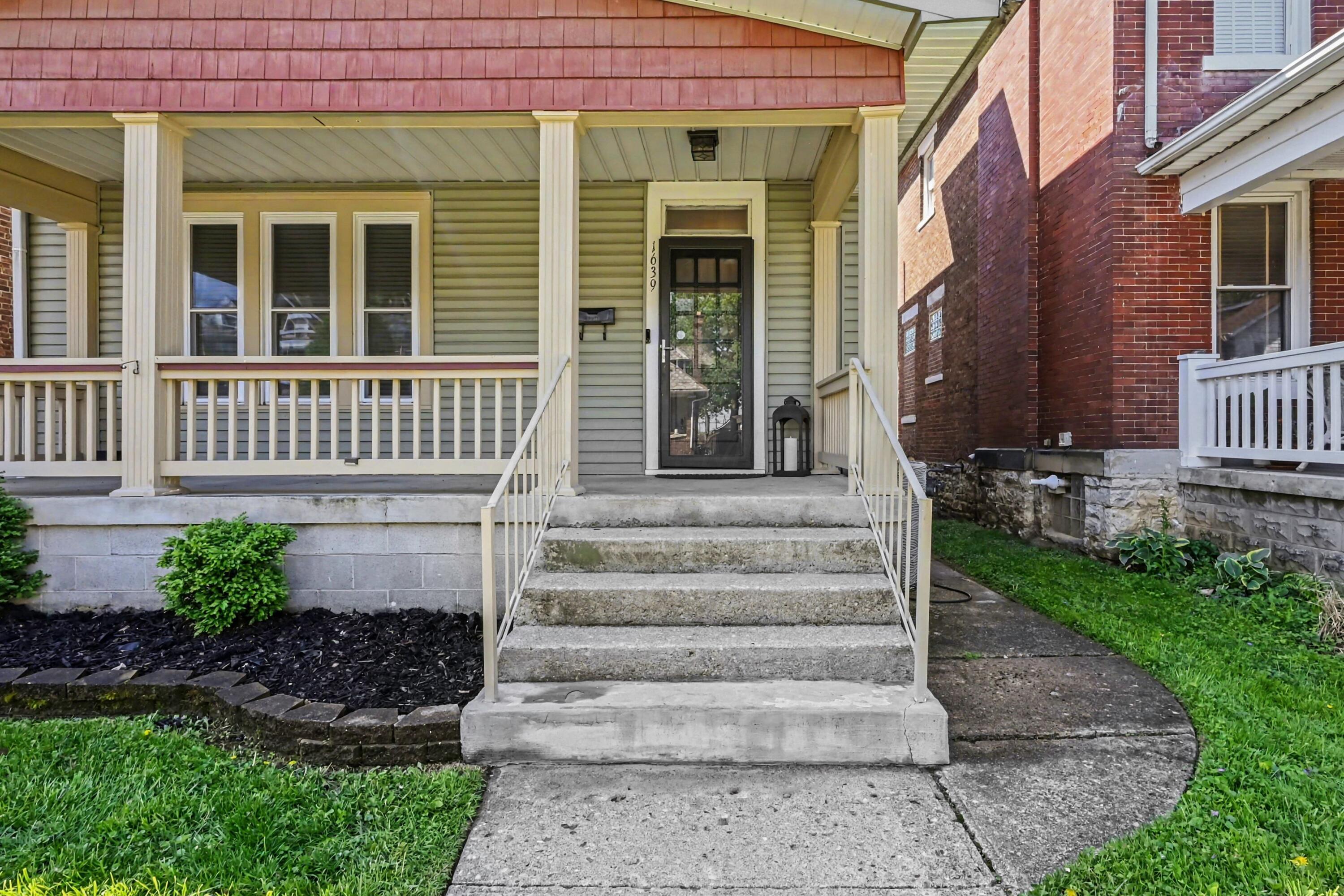 1639 E Granville Street