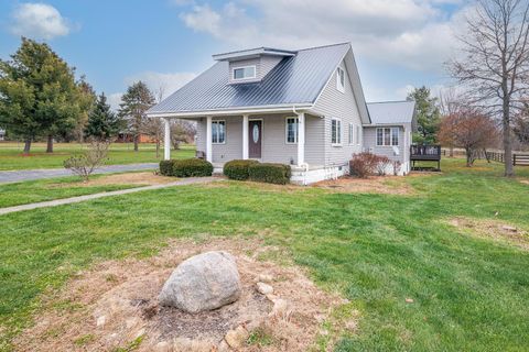 Tiny photo for 9550 Heimberger Road NW, Baltimore, OH 43105 (MLS # 225044458)