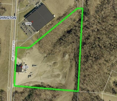Photo of 3300 Jim Granger Drive, Zanesville, OH 43701 (MLS # 226034124)