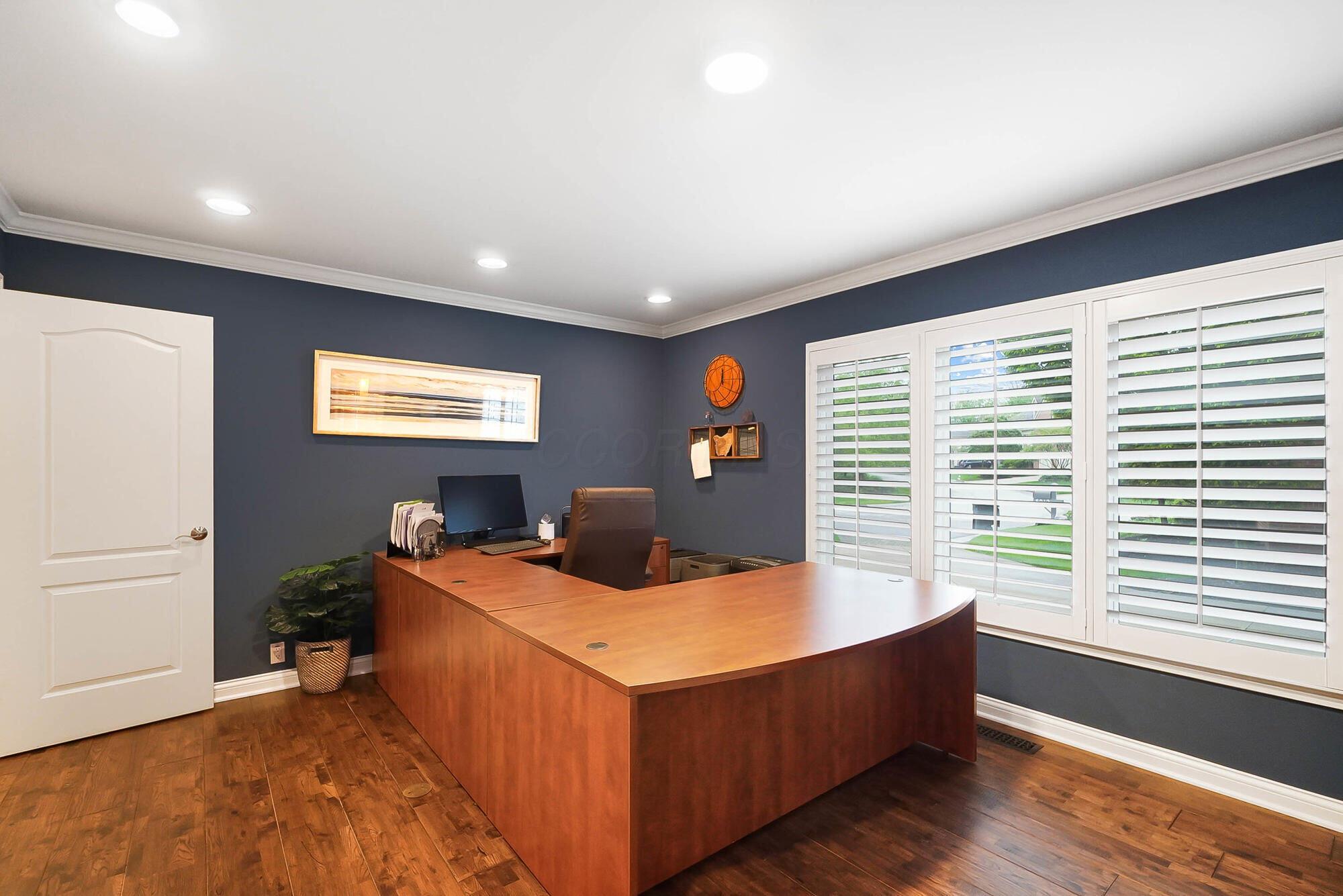 8397 Greenside Drive, Dublin, Ohio image 26