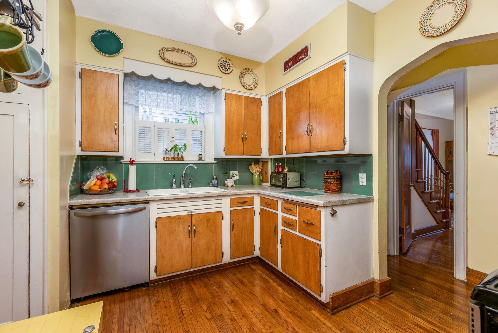 3789 Broadway, Grove City, Ohio image 15