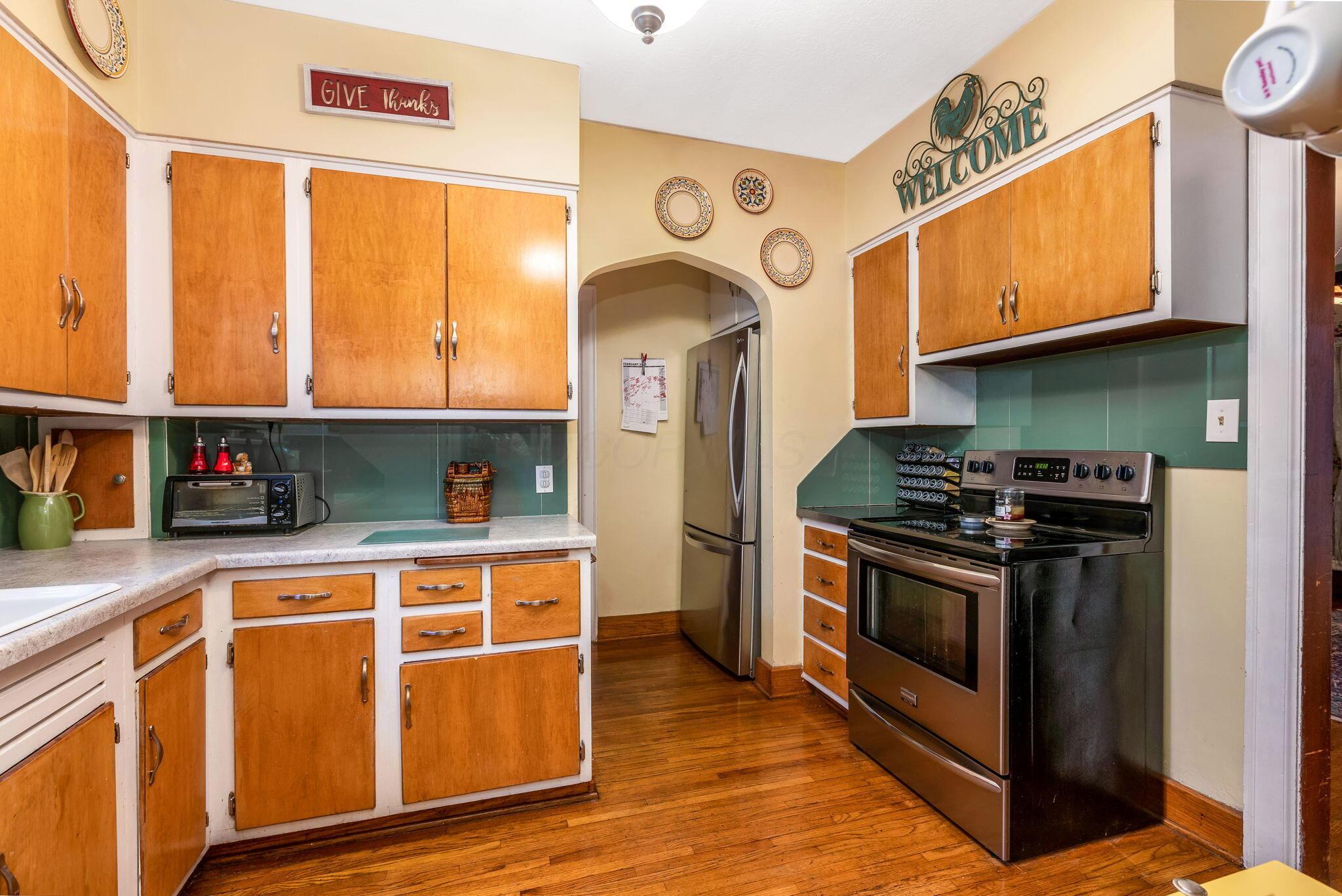 3789 Broadway, Grove City, Ohio image 16