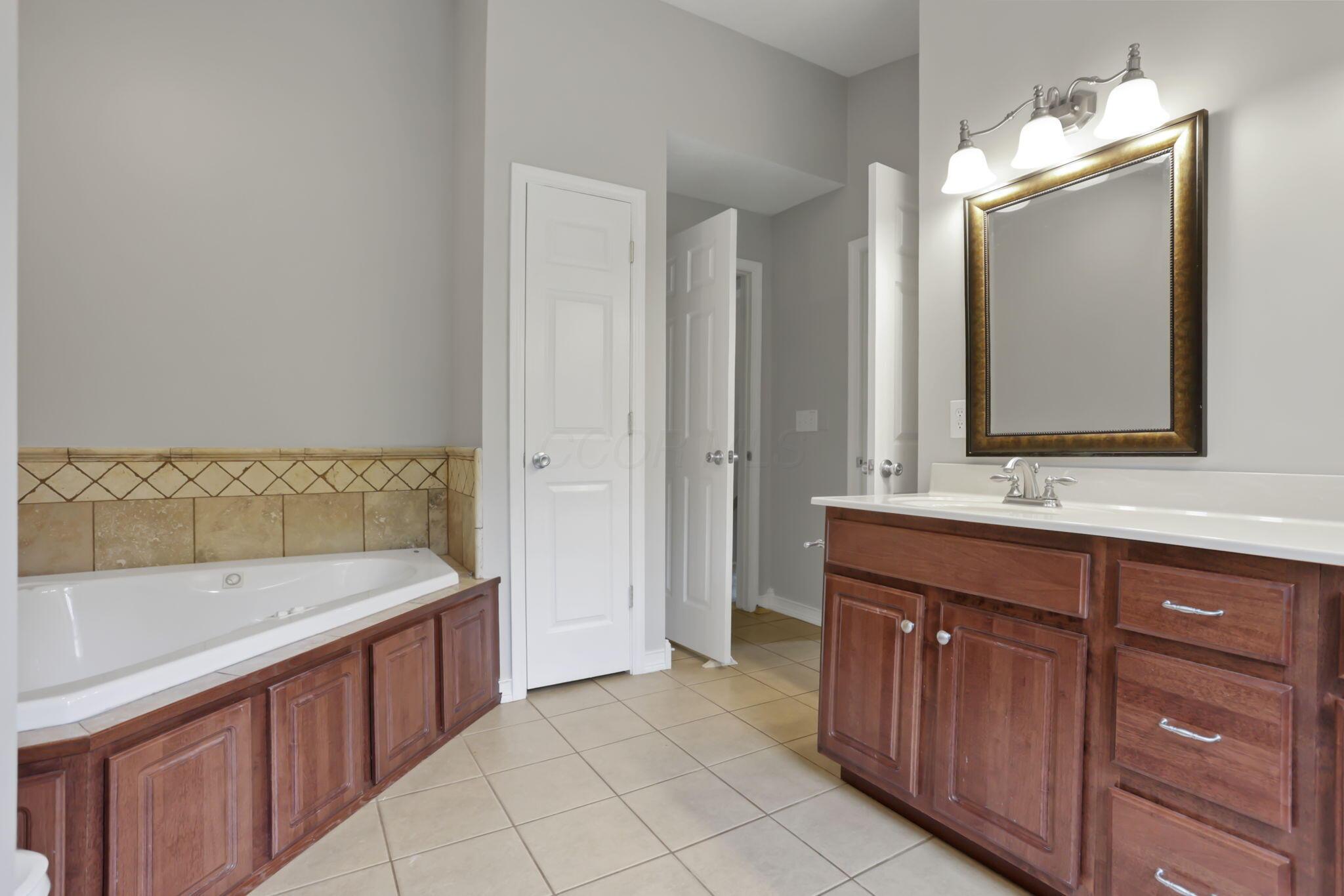 7485 Sugar Grove Road, Sugar Grove, Ohio image 38