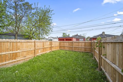 Tiny photo for 926 E 19th Avenue, Columbus, OH 43211 (MLS # 226014085)