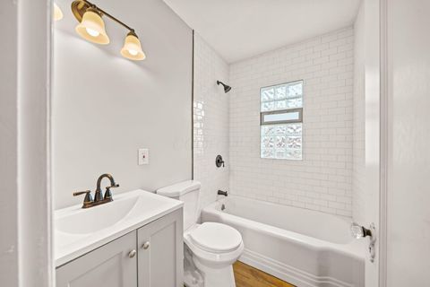 Tiny photo for 926 E 19th Avenue, Columbus, OH 43211 (MLS # 226014085)