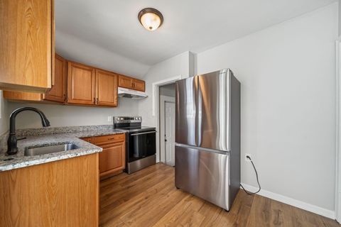Tiny photo for 926 E 19th Avenue, Columbus, OH 43211 (MLS # 226014085)